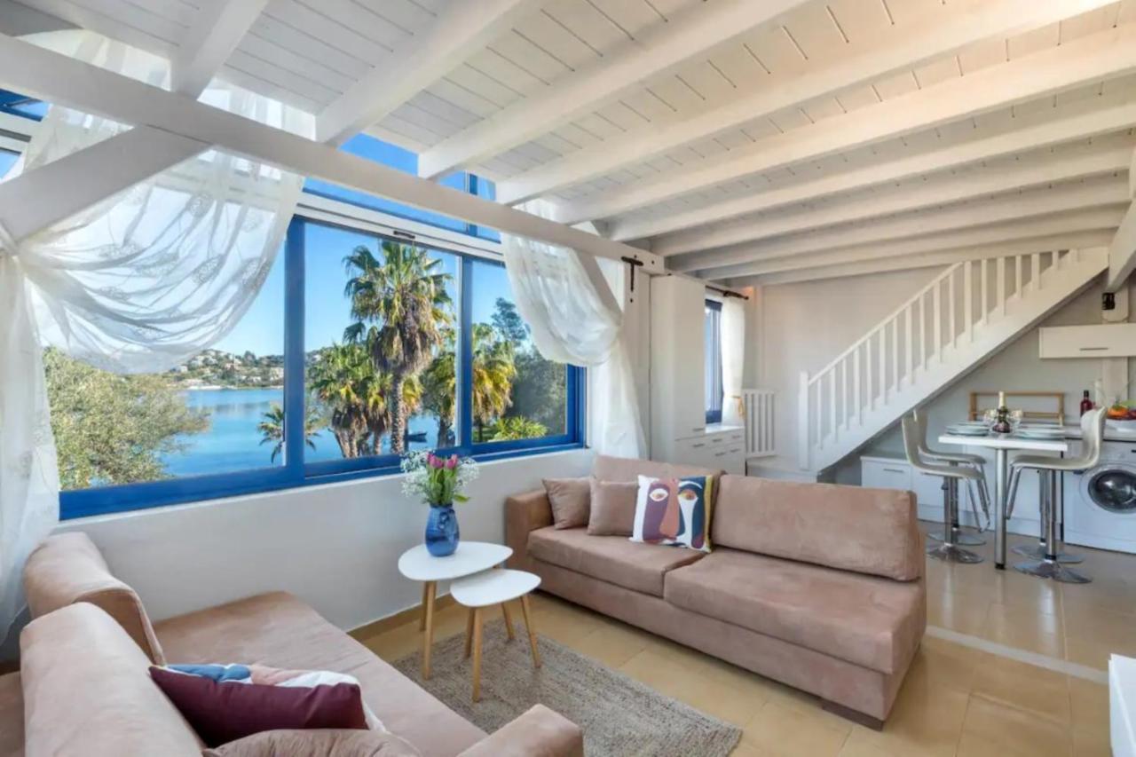 Govino Bay Luxury Beach Loft Apartment Danilia Bagian luar foto