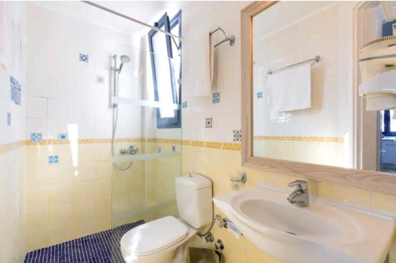 Govino Bay Luxury Beach Loft Apartment Danilia Bagian luar foto