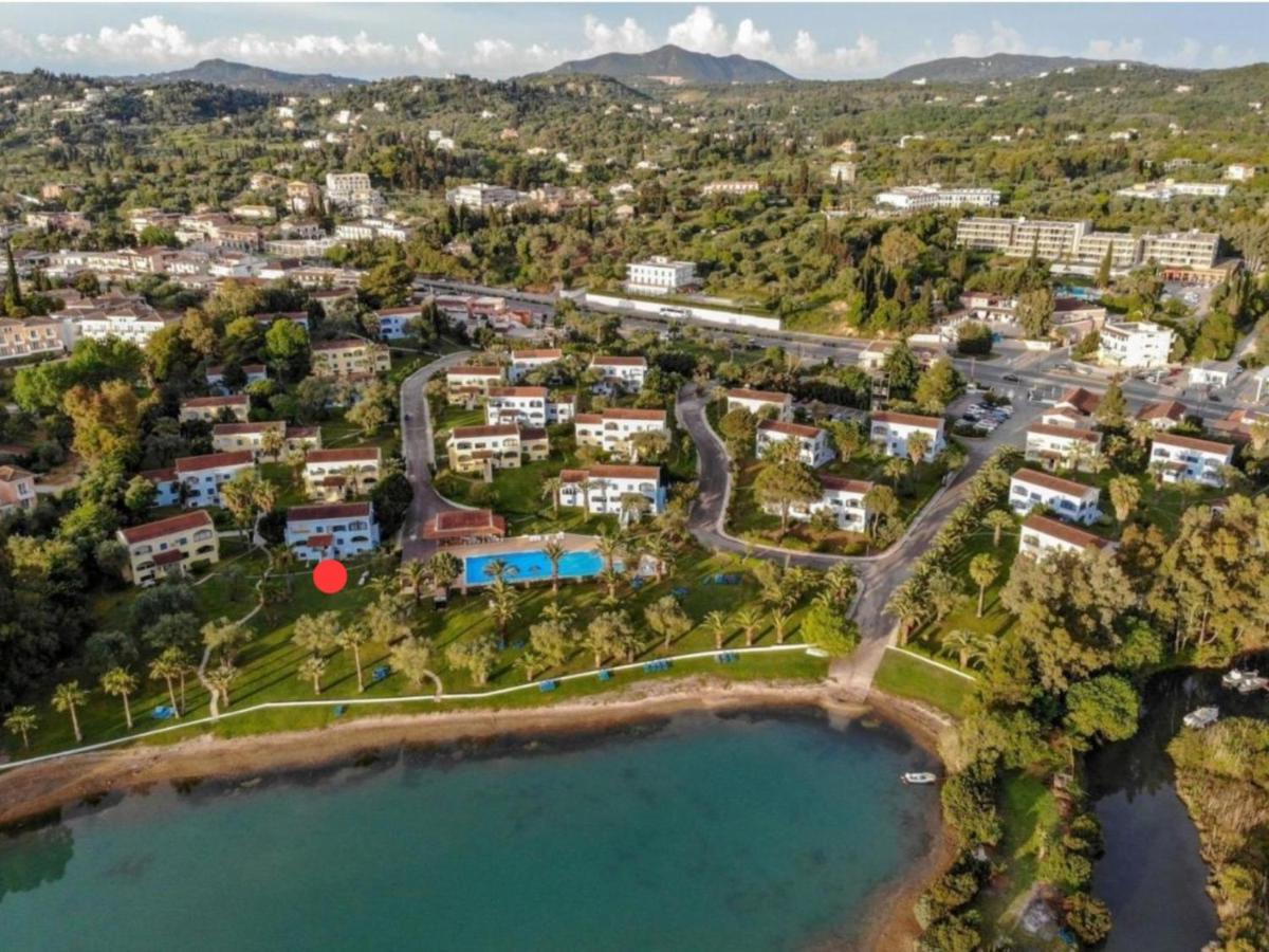 Govino Bay Luxury Beach Loft Apartment Danilia Bagian luar foto